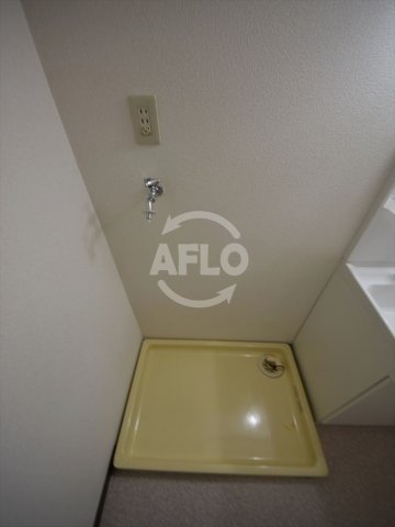 その他　難波リーガルハウス　室内洗濯機置き場