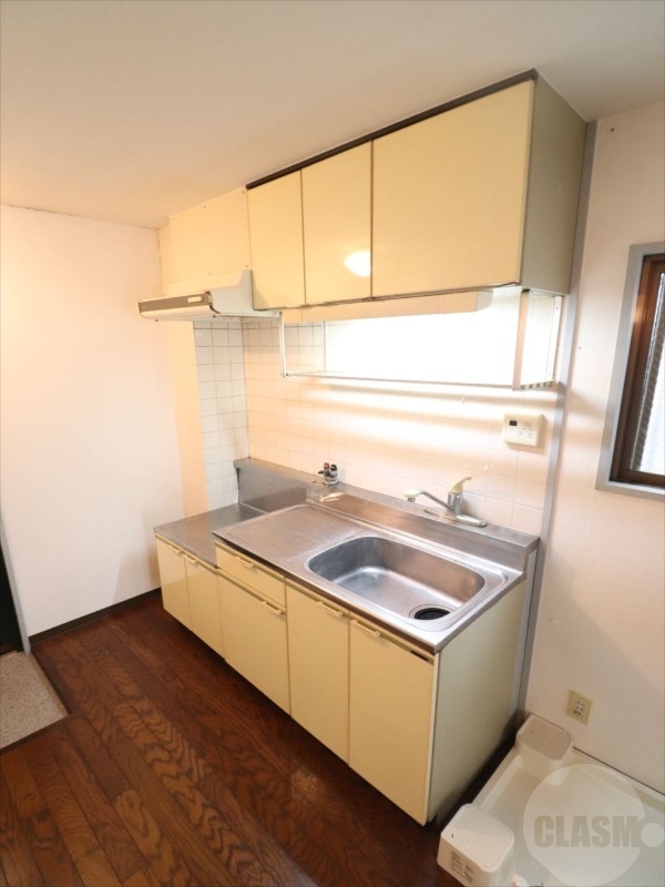 キッチン　収納豊富なキッチン