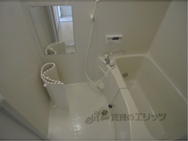 バス・シャワールーム　広いお風呂