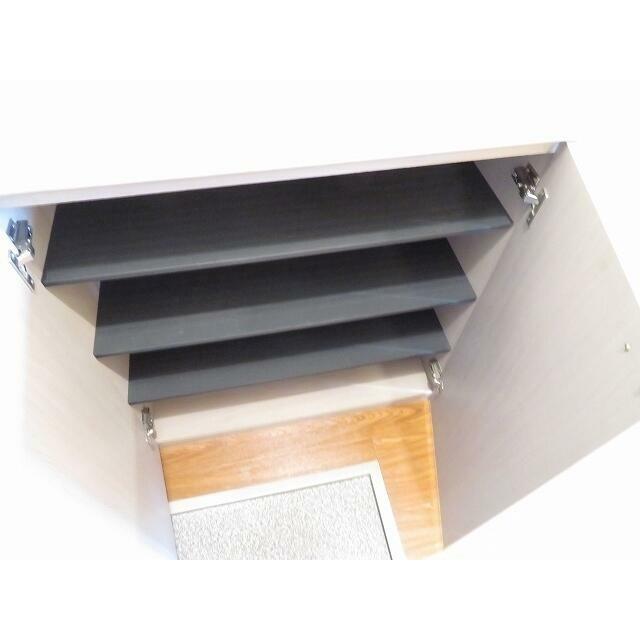 玄関　写真は別部屋です