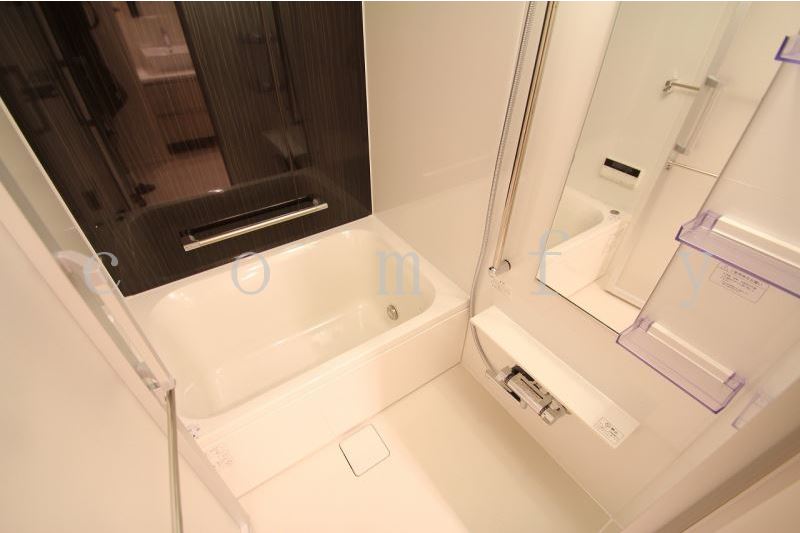 バス・シャワールーム　追炊き・浴室乾燥機付きバス