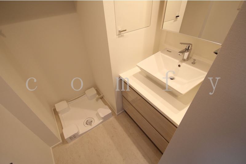 洗面設備　お洒落な洗面台