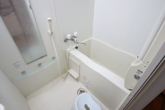 バス・シャワールーム　※別室の参考写真の為、現況優先です。