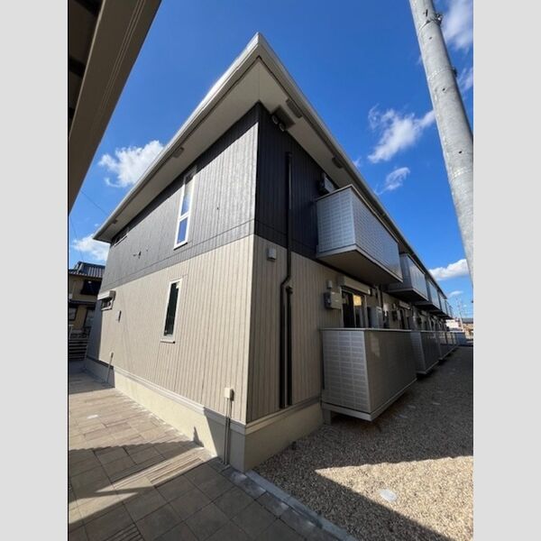 建物外観　東側外観