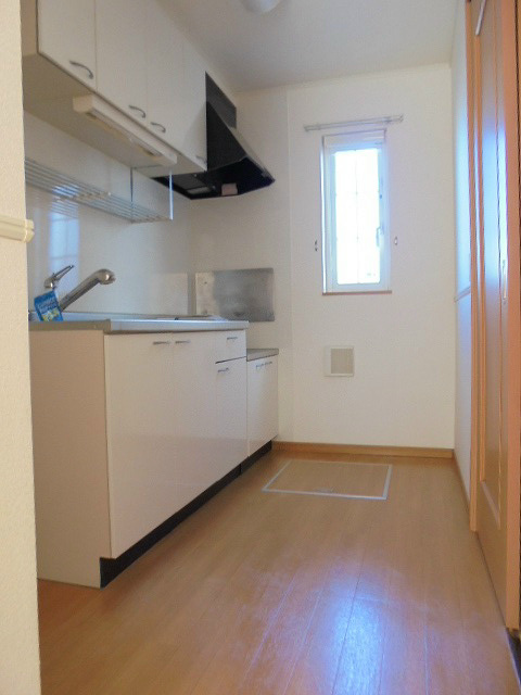 キッチン　写真は101号室です（参考）