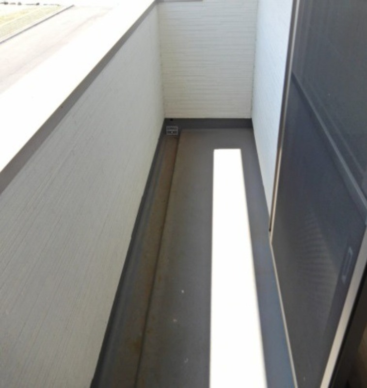 バルコニー　図面と現状に相違がある場合には現状を優先