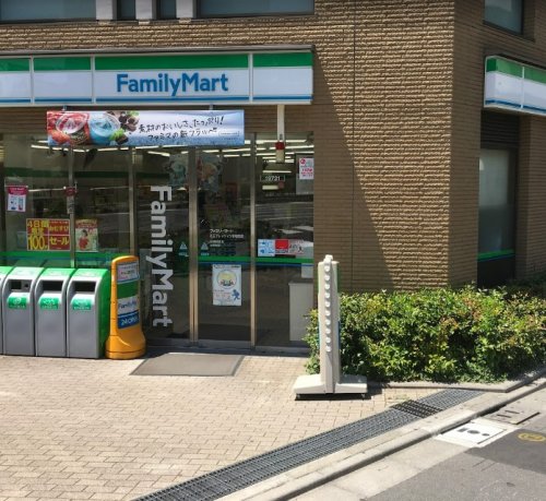 コンビニ　ファミリーマート 京王プレッソイン茅場町店（コンビニ）まで766m