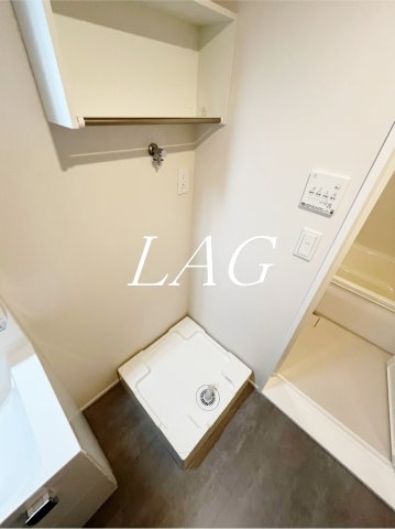 その他設備　室内洗濯機置場になります。