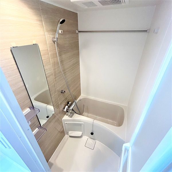 バス・シャワールーム　☆ゆったりくつろげるお風呂☆