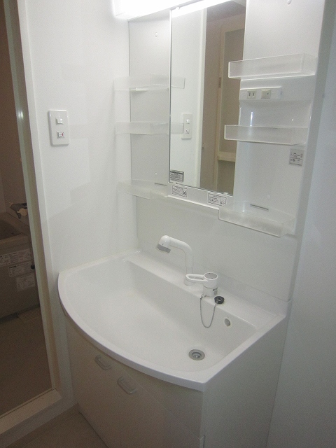 洗面設備　同物件別号室のものです。