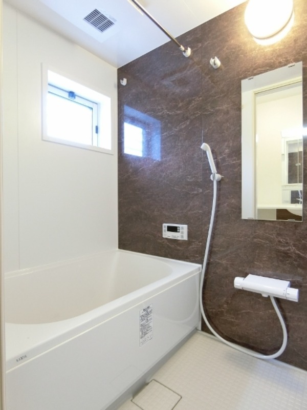 バス・シャワールーム　図面と現状に相違がある場合には現状を優先