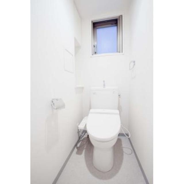 トイレ　※写真は同タイプ住戸です。