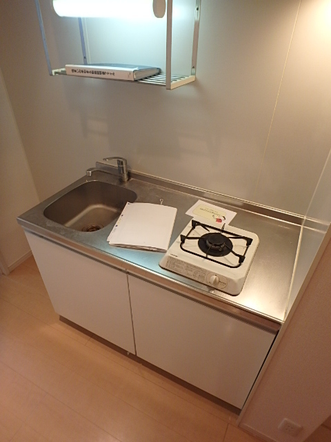 キッチン　ガスコンロで自炊派の方にもお勧めできますね。