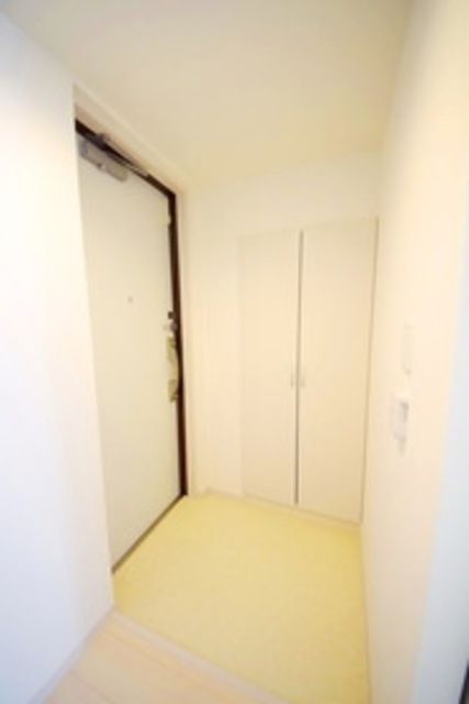 玄関　シューズボックス完備