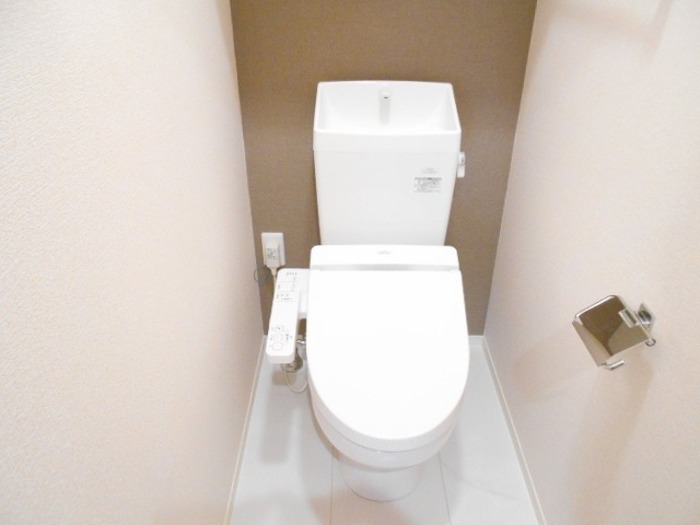 トイレ　参考写真（同物件別部屋）