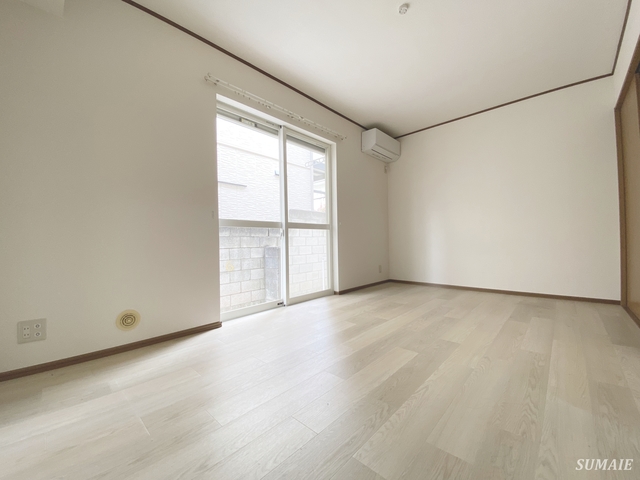 居室・リビング　ゆったり使える7帖！