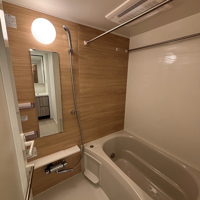 バス・シャワールーム　※写真は同タイプ住戸です。