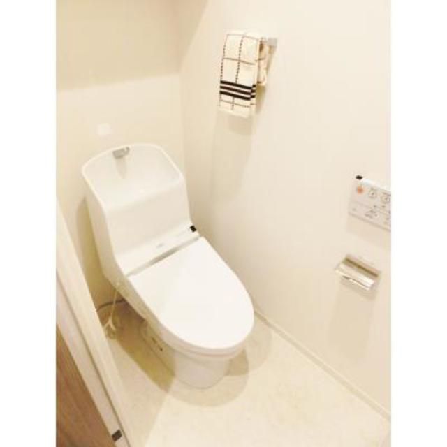 トイレ　写真は同タイプ住居です。