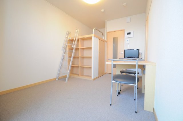 居室・リビング　実際のお部屋と異なる場合がございます。