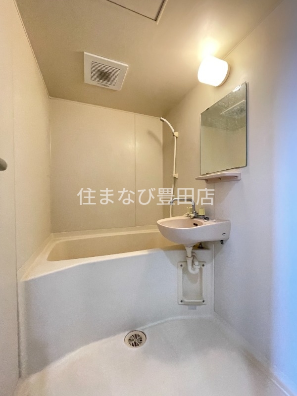 洗面設備　同型別部屋写真