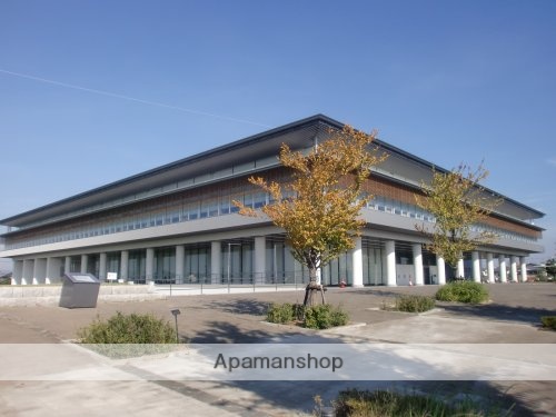 図書館　奈良県立図書情報館（図書館）まで587m