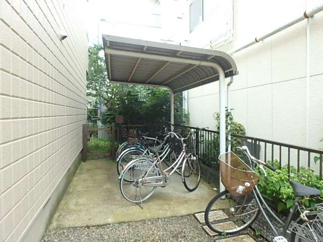 駐車場　駐輪場