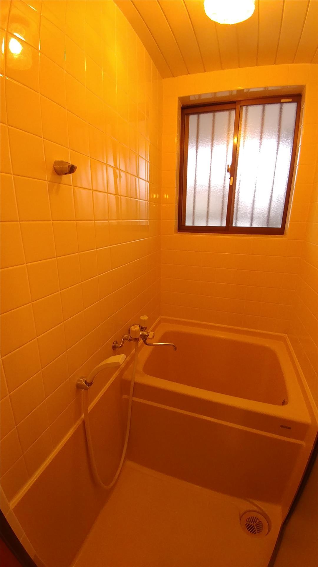 バス・シャワールーム　浴室