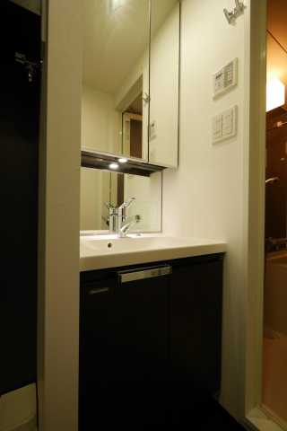 洗面設備　ロアール大塚弐番館