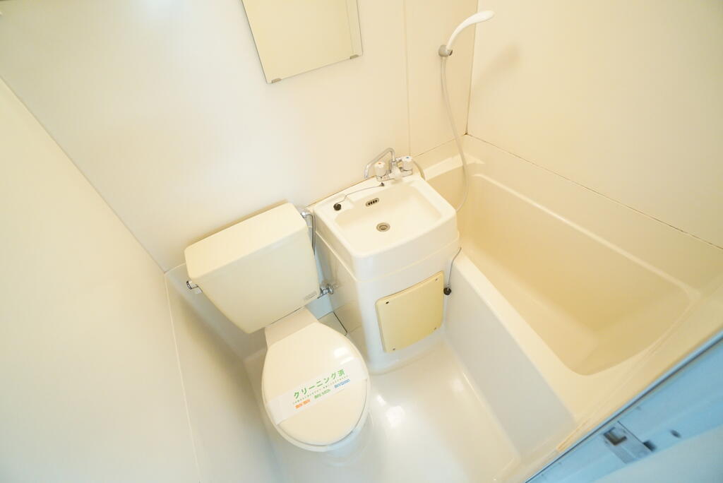 バス・シャワールーム　※同物件別号室の参考写真です。