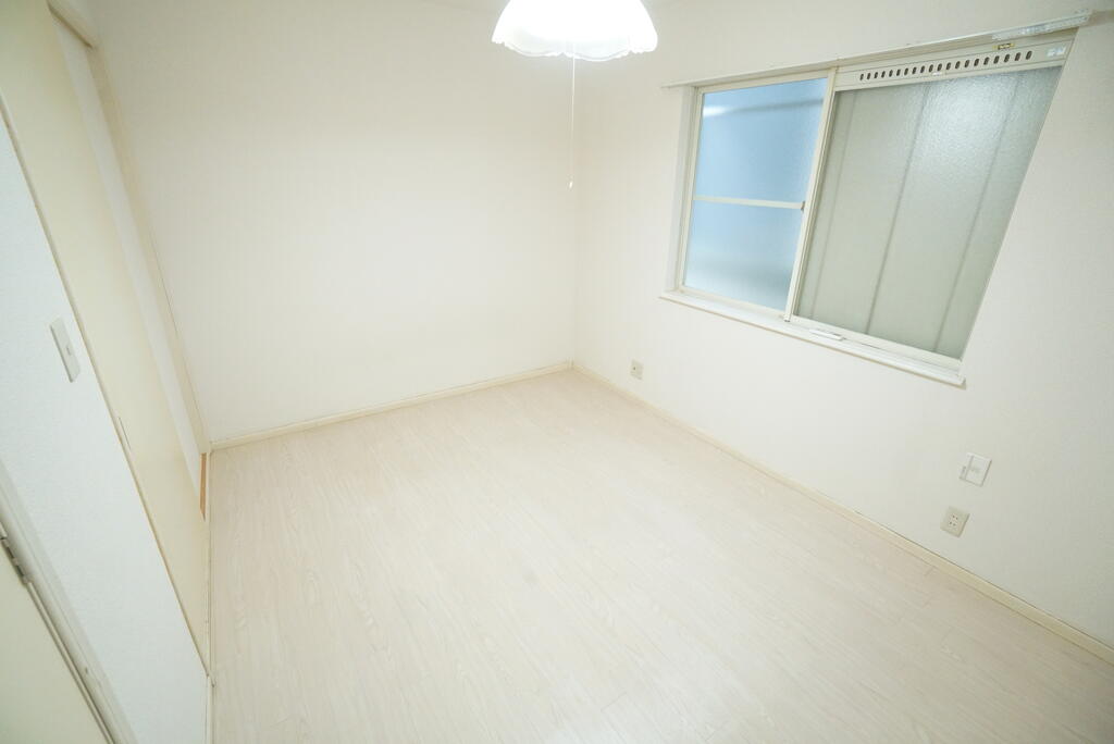 トイレ　※同物件別号室の参考写真です。