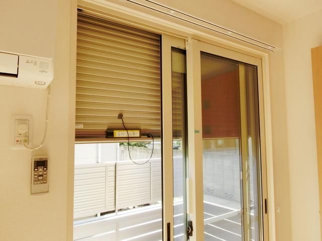 その他設備　★シャッター雨戸付きで防犯面も安心です★