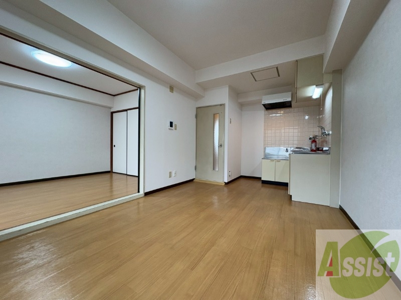 居室・リビング　広くてきれいなリビングです！快適に過ごせそうですね。