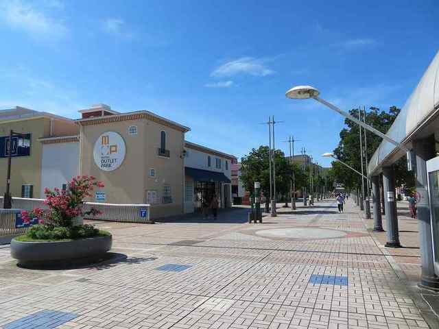 ショッピングセンター　三井アウトレットパーク（ショッピングセンター）まで1100m