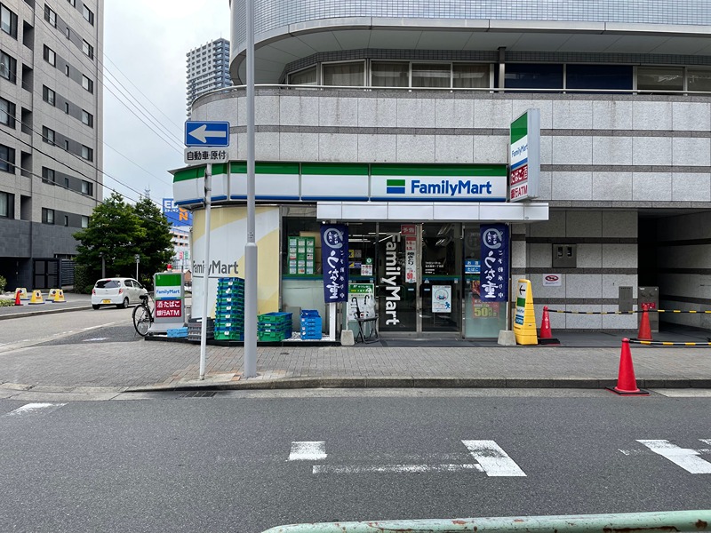 コンビニ　ファミリーマート 名古屋栄一丁目店（コンビニ）まで543m