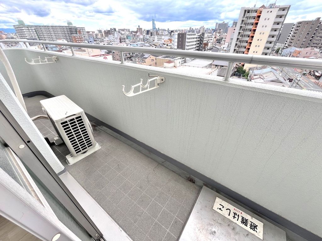 バルコニー　バルコニー