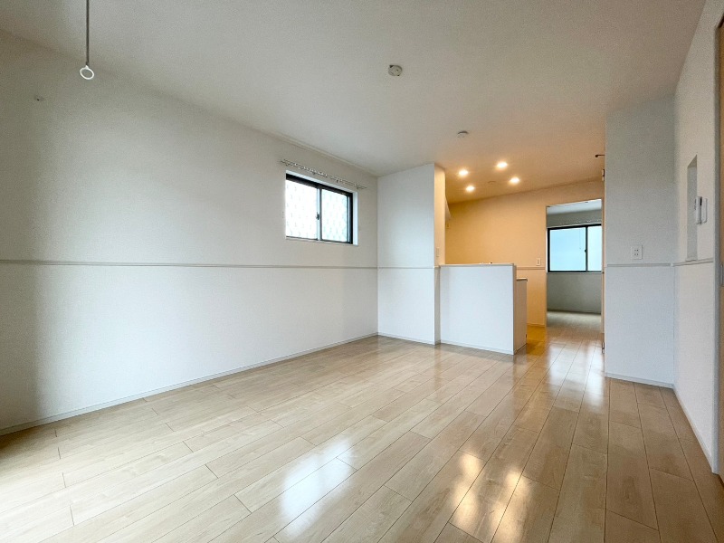 居室・リビング　図面と現状に相違がある場合には現状を優先