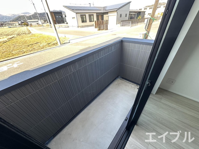 バルコニー　現況優先