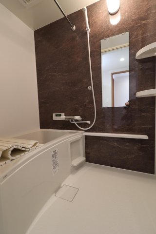 バス・シャワールーム　清潔感のある浴室です！