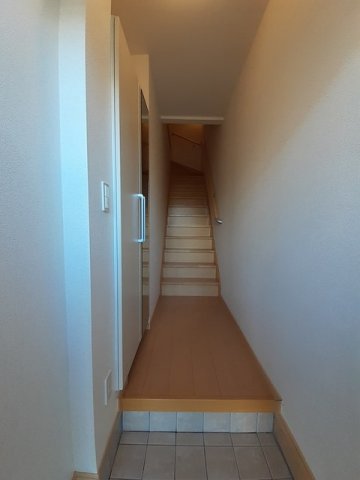 玄関　収納もある玄関です