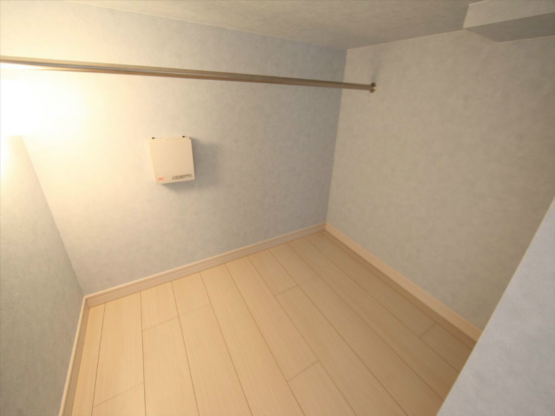 収納　ウォークインクローゼット付（収納充実してます）