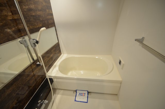 バス・シャワールーム　追い焚き機能付き