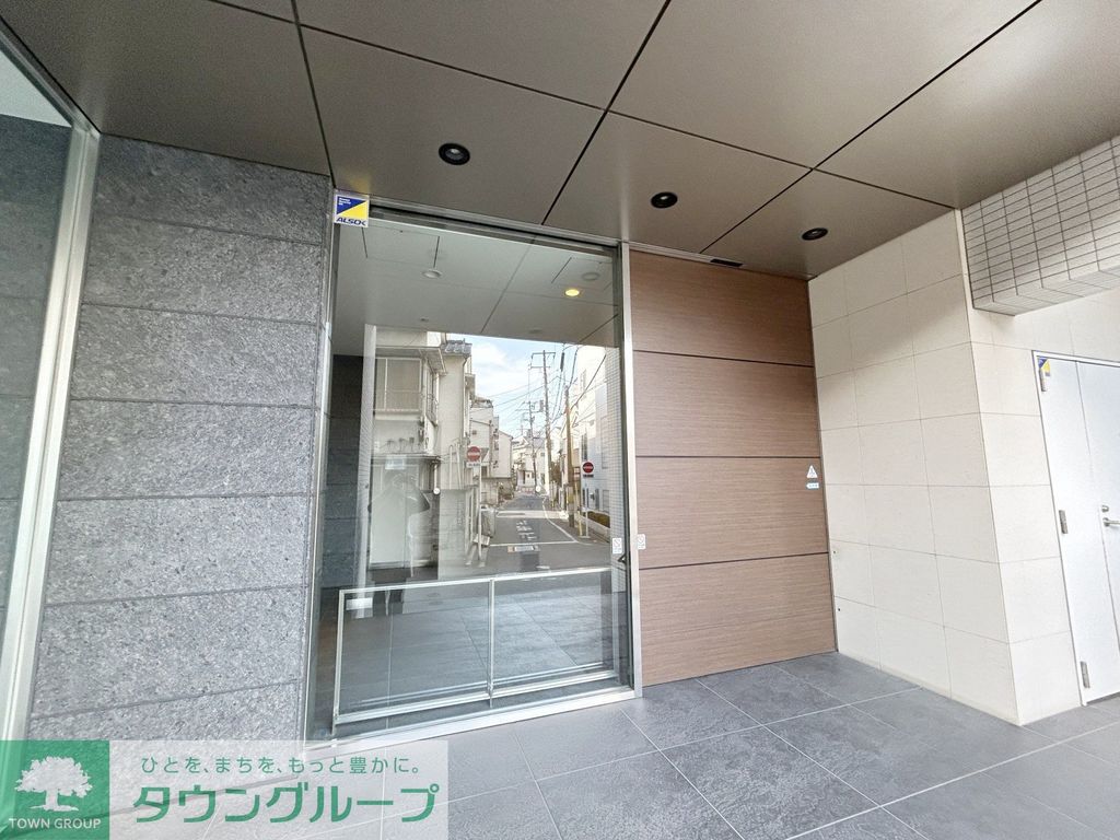 エントランス　エントランス