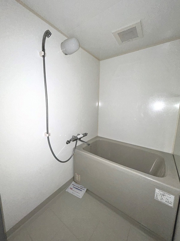 バス・シャワールーム　リエス千葉新宿の風呂