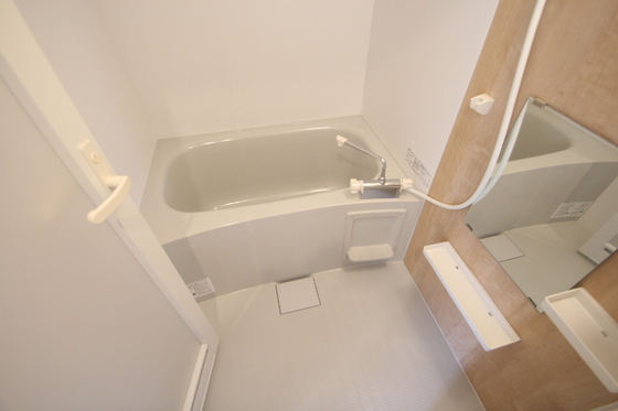 バス・シャワールーム　※別号室の写真です