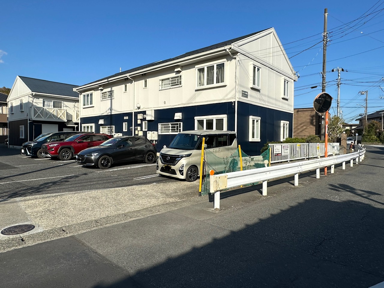 建物外観　2F手前の角部屋です！！