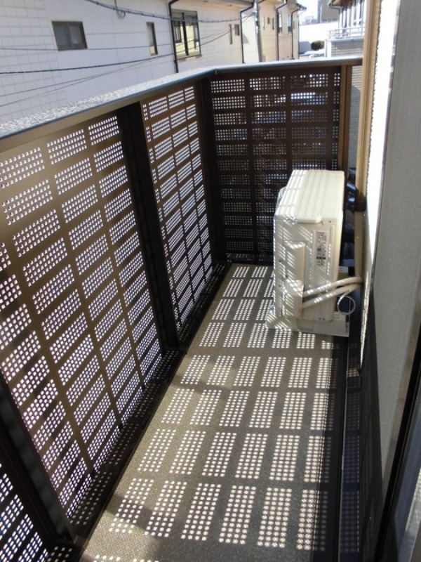 バルコニー　図面と現状に相違がある場合には現状を優先