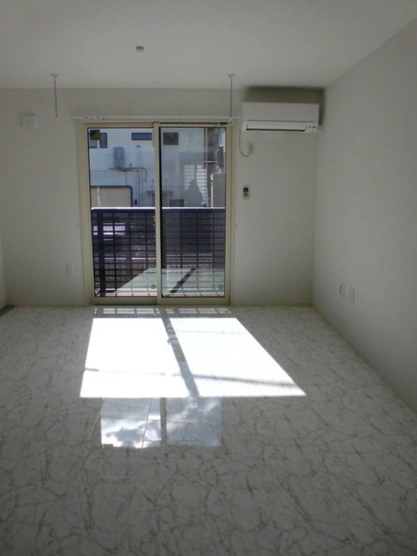 居室・リビング　図面と現状に相違がある場合には現状を優先