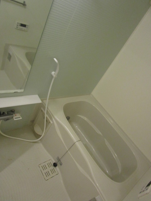 バス・シャワールーム　★追焚き・浴室乾燥機付きのお風呂★