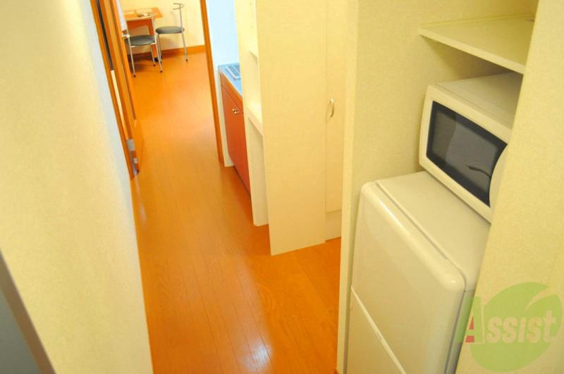 玄関　一人暮らしの必需品、家具家電付