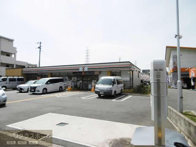 コンビニ　セブンイレブン堺百舌鳥梅町3丁店（コンビニ）まで206m